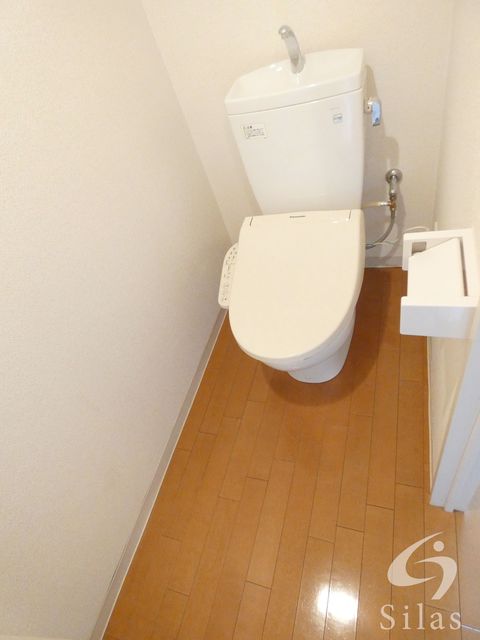 ＪＲ関西本線 東部市場前駅 徒歩2分 6階建 築23年のトイレ写真