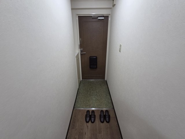 ビルまあぁろの玄関写真