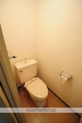 広島電鉄皆実線 比治山下駅 徒歩14分 4階建 築37年のトイレ写真