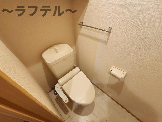 トイレ　別部屋イメージ写真