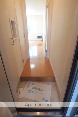 地下鉄東豊線 月寒中央駅 徒歩10分 2階建 築20年の玄関写真