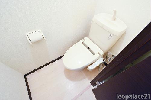 トイレ　※写真と現状が異なる場合は現状を優先