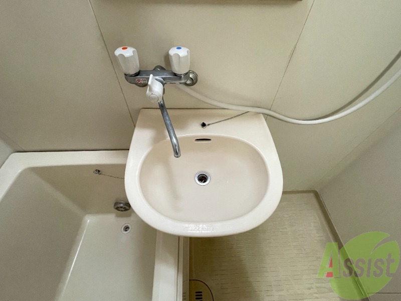 洗面設備　洗面台はバスルームの中に付いていましたよ～