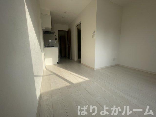 THE NOBLES 諏訪野町IIの居間写真