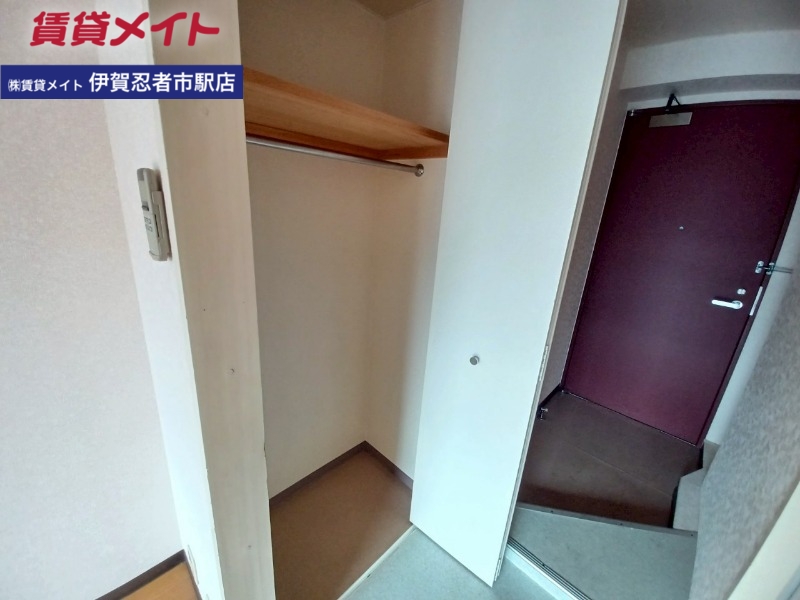 収納　同型参考写真