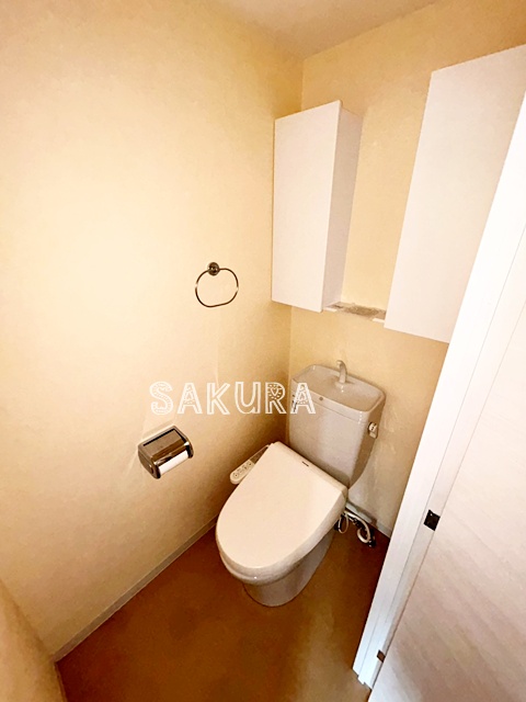 トイレ　落ち着いた色調のトイレです♪