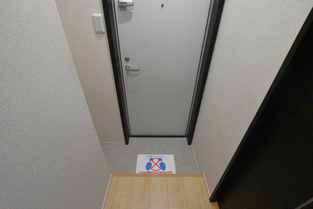 マックプラージュエッジの玄関写真