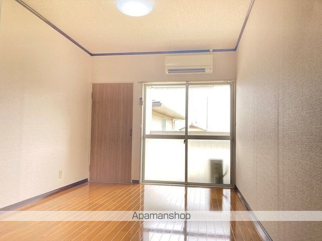 ＪＲ津山線 備前原駅 徒歩6分 2階建 築38年の居間写真