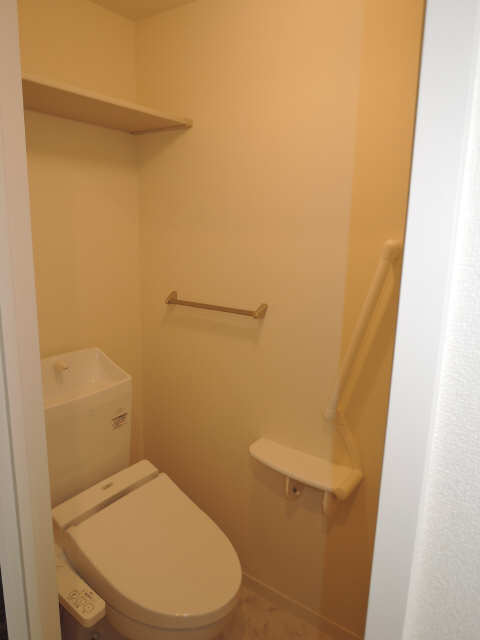 Lyric池下のトイレ写真