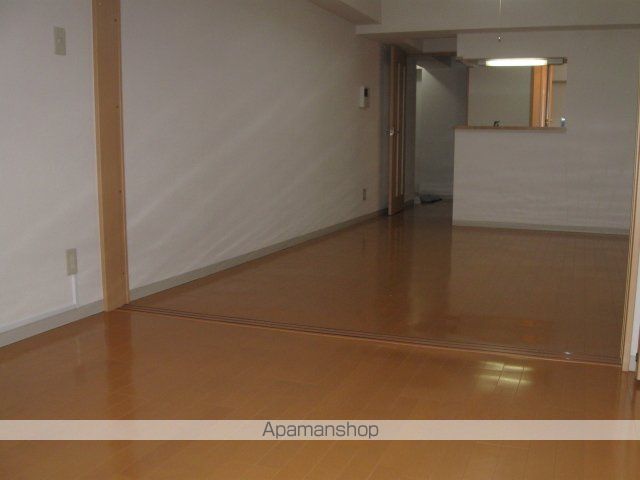 アルコバレーノ東札幌の居間写真