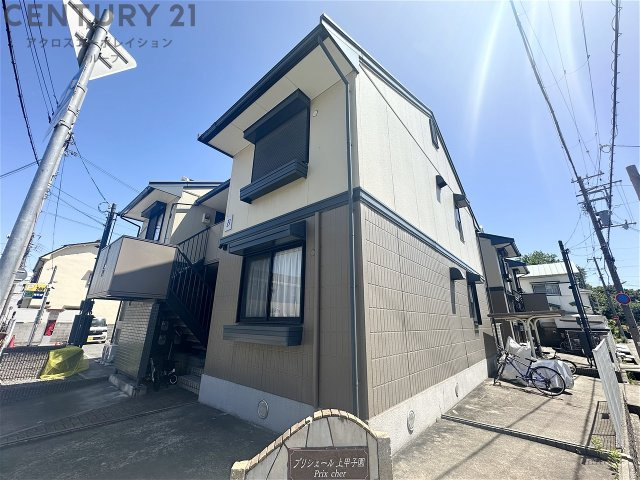 建物外観　敷地内に駐車場あります！