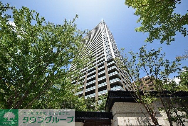 グランドメゾン白金の杜ザ・タワーの外観写真