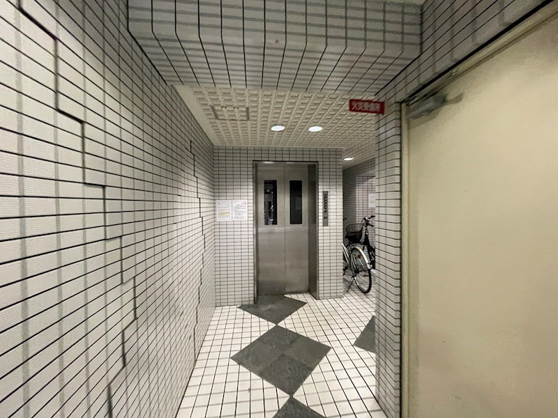 メゾンドゥロイの外観写真