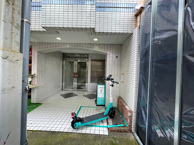 メゾンドゥロイの外観写真