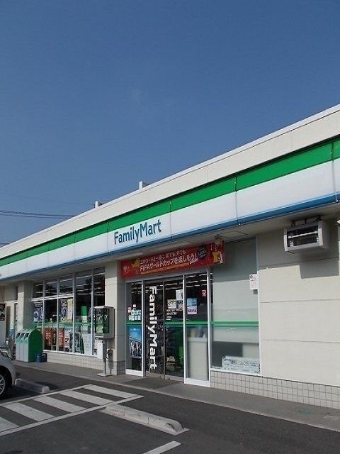 コンビニ　ファミリーマート青梅大門３丁目（コンビニ）まで290m