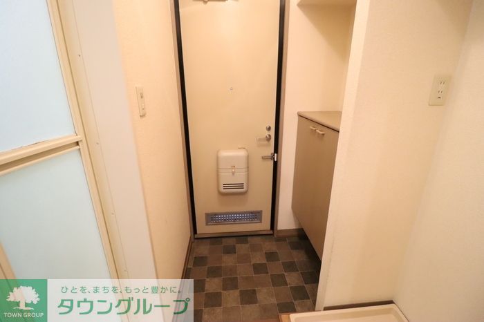 玄関　お問合せはタウンハウジングまで！※現地待合わせ相談可能