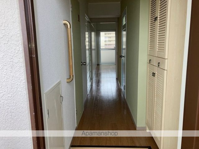 ＪＲ博多南線 博多南駅 徒歩21分 4階建 築43年の玄関写真