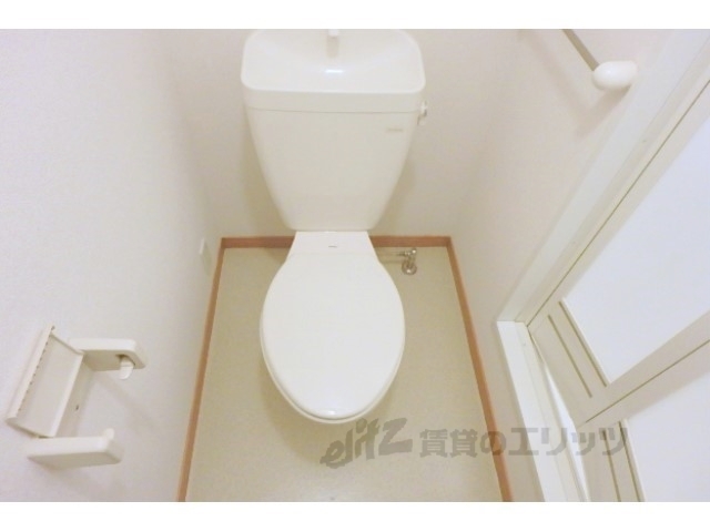 プレジール春日のトイレ写真