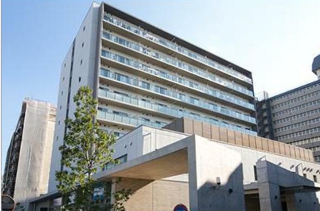 建物外観　鉄筋コンクリート造のがっちりとした建物。