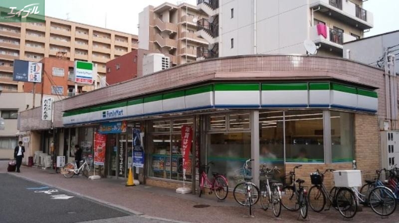 コンビニ　ファミリーマート岡山柳町店（コンビニ）まで214m
