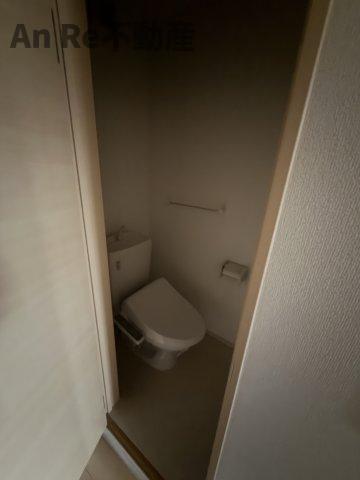トイレ　別部屋イメージ写真