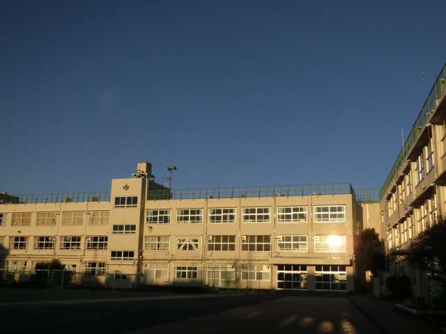 中学校　世田谷区立松沢中学校（中学校）まで873m