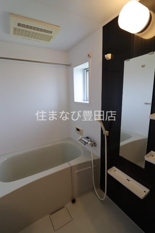バス・シャワールーム　同型別部屋写真