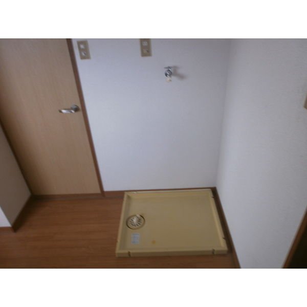 第一須賀ビルの居間写真