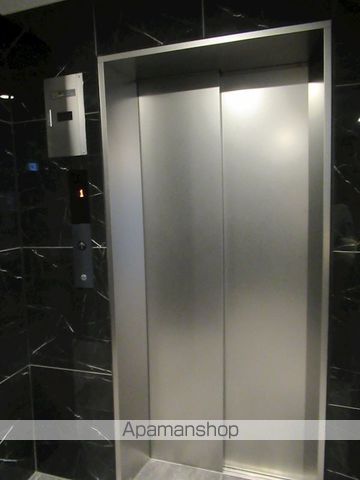 ＪＲ常磐線 金町駅 徒歩10分 15階建 築2年の外観写真
