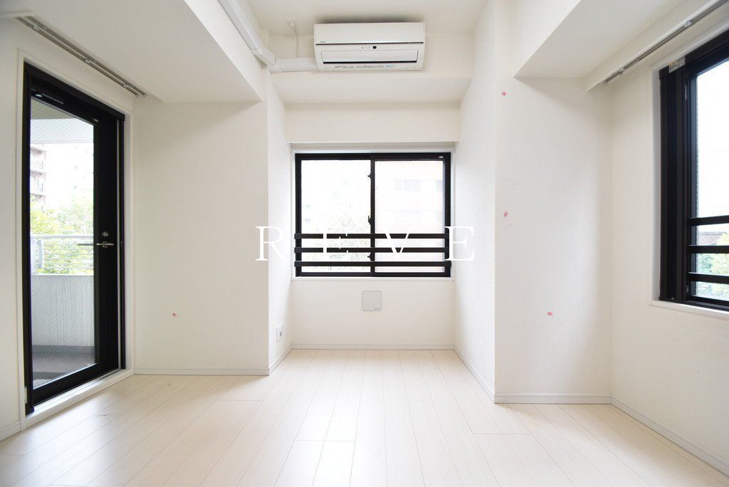 S-RESIDENCE日本橋浜町の居間写真