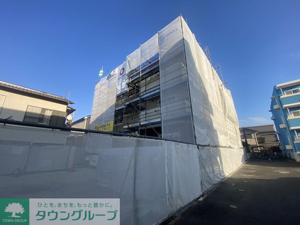 建物外観　駐車場