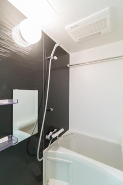 バス・シャワールーム　※写真は同タイプ住戸です。