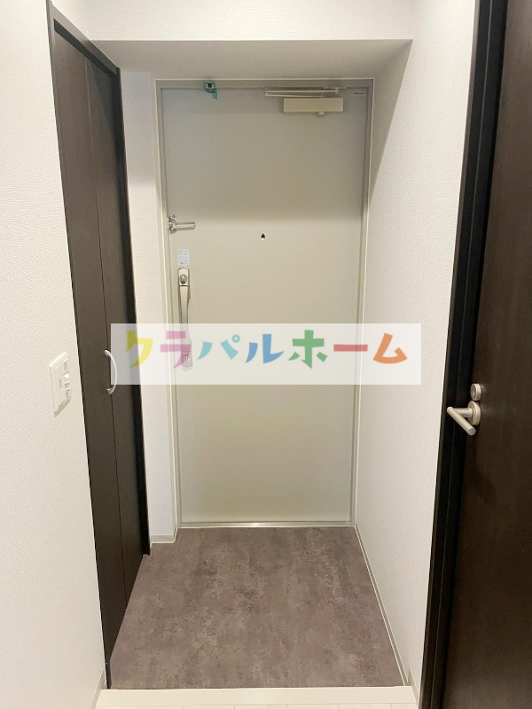 阪急京都線 十三駅 徒歩9分 10階建 築2年の玄関写真