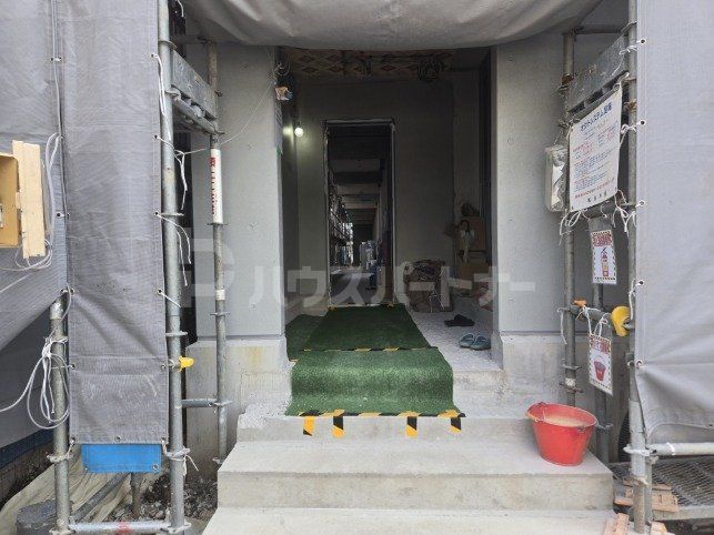 エントランス　駐車場