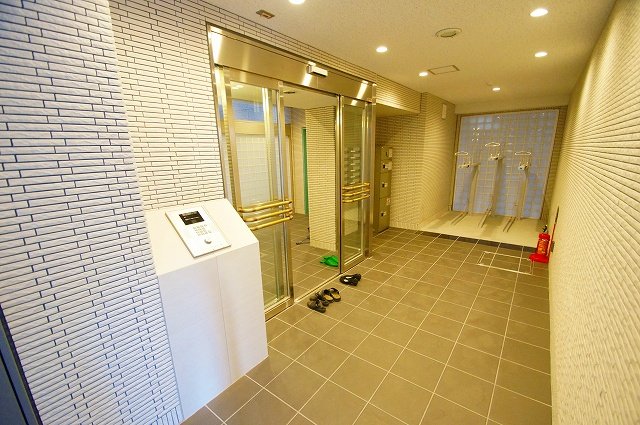 エントランス　エントランス