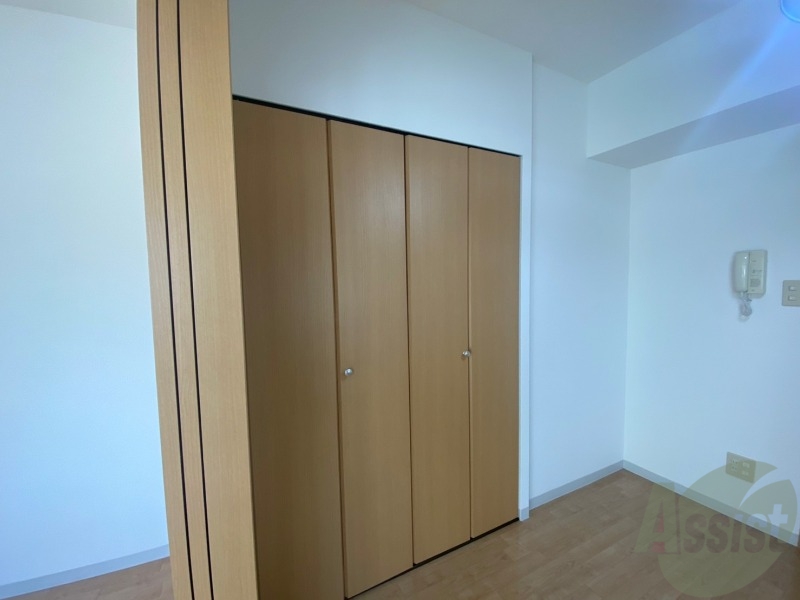 収納　寝室の収納です。部屋がすっきり片付きます。