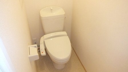 トイレ　ウォッシュレット付き