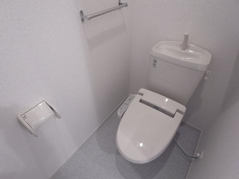 トイレ　シャワー付トイレ