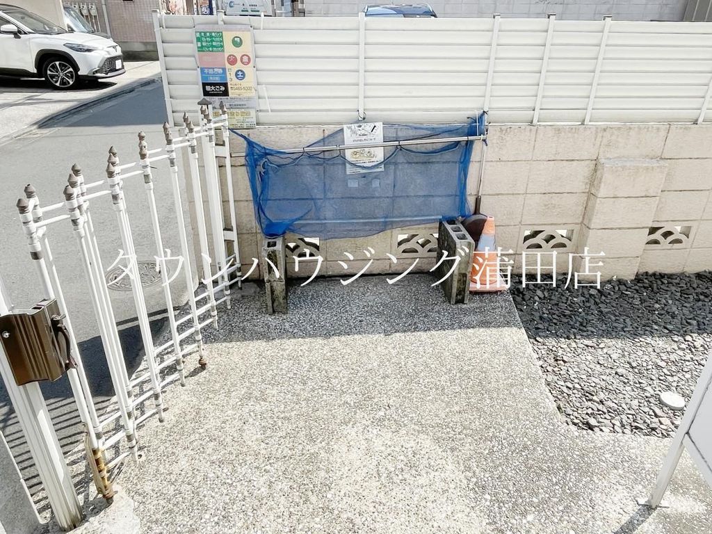 パレス六郷土手の外観写真