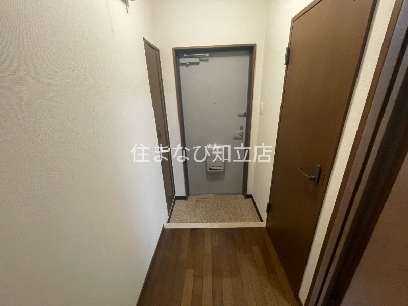 玄関　同型別部屋写真
