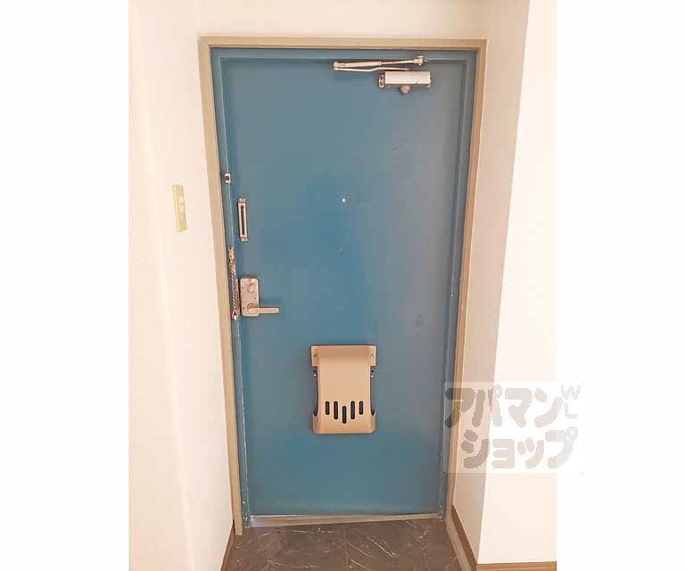 メゾンポインセチアの玄関写真