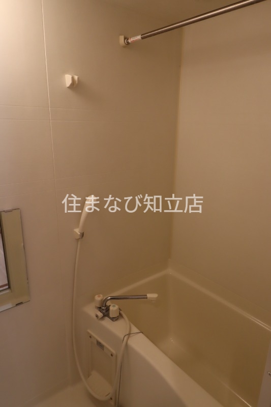 バス・シャワールーム　同型別部屋写真