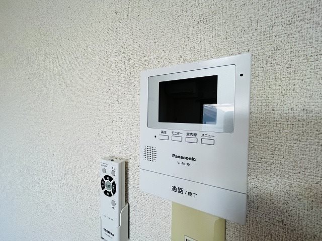 セキュリティ　モニター付きインターホン