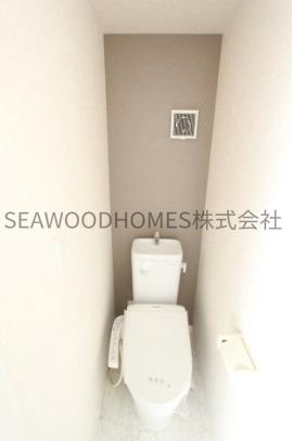 トイレ　※同物件、別部屋の参考写真となります。