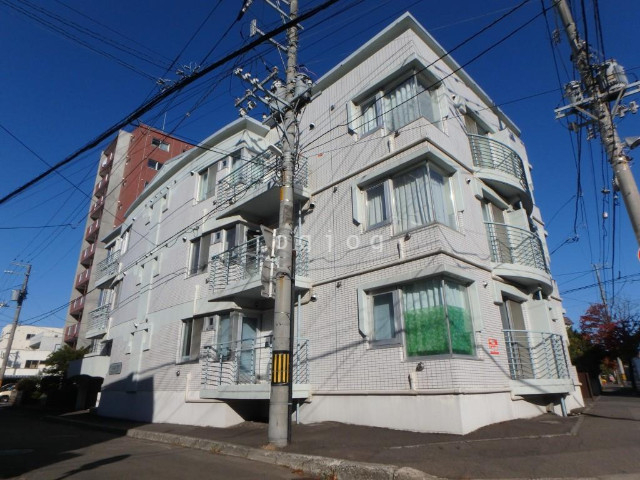建物外観　エムズアパートメント