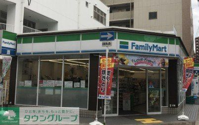 コンビニ　ファミリーマート阪急三国駅西店（コンビニ）まで170m