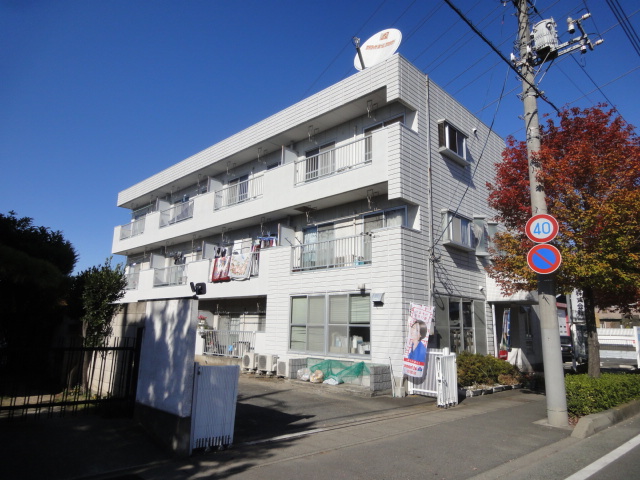 前橋市上佐鳥町のマンションの建物外観