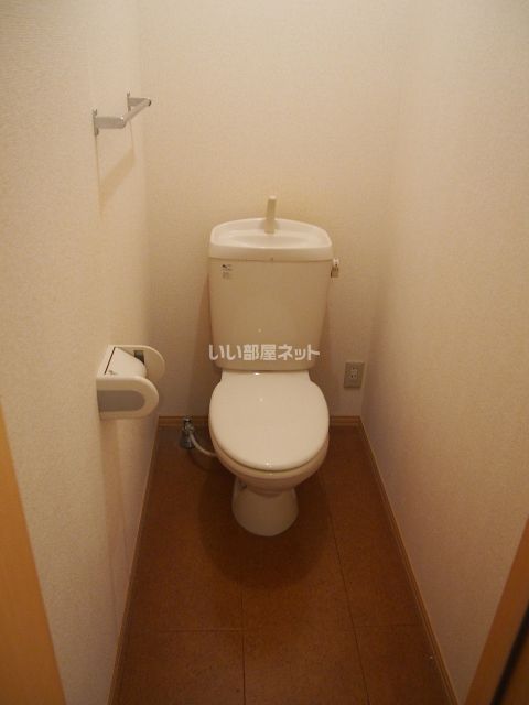 【グーテンハイムＡのトイレ】
