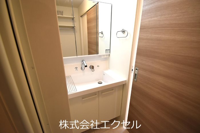 洗面設備　独立洗面台です。