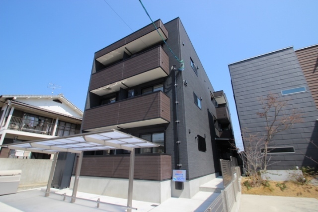 【セブンプロート五日市駅前の建物外観】